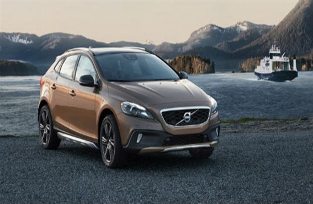 Tesla  Model S: Cuenta con una pantalla táctil de 17 pulgadas con la que se puede controlar cualquiera de los sistemas del carro. (Crédito: motorfull.com)