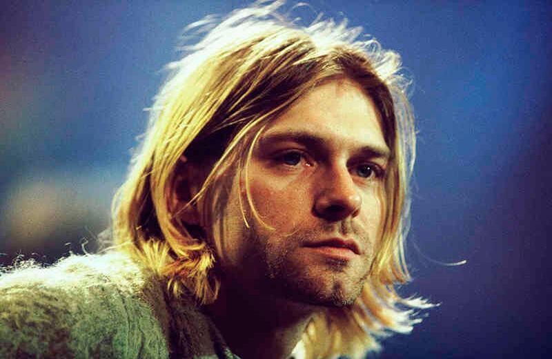 La fama lo desgastó. En vida, Kurt extrañaba tocar Smells  Like Teen Spirit y que durante el solo el público lo llevara hasta el final del teatro donde tocaban para luego regresar al escenario, el abuso de los medios por poner siempre la canción hizo que se convirtiera en la peor de la banda, según Cobain. 