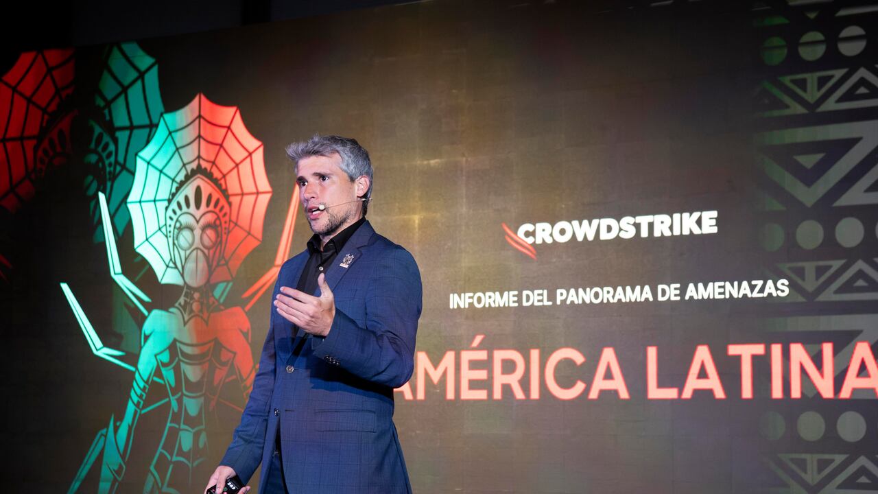 Marcos Ferreira, Director de Ingeniería de Clientes de CrowdStrike en América Latina, durante la presentación del informe del panorama de amenazas en la región.