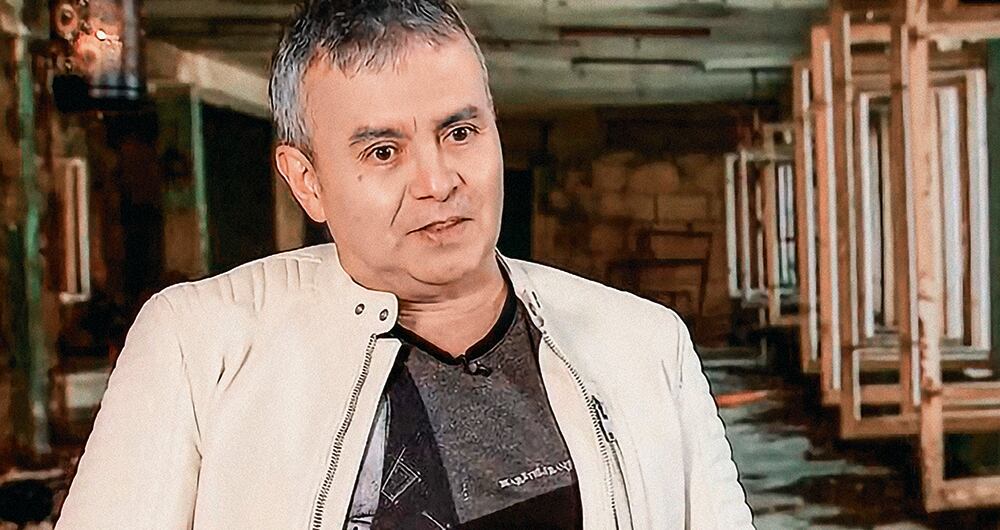     Mientras la Fiscalía y la Policía aseguran tener pruebas del presunto testaferrato en contra de Juan Guillermo Zapata, más conocido por su personaje de Carroloco, él afirma que su patrimonio es legal. 