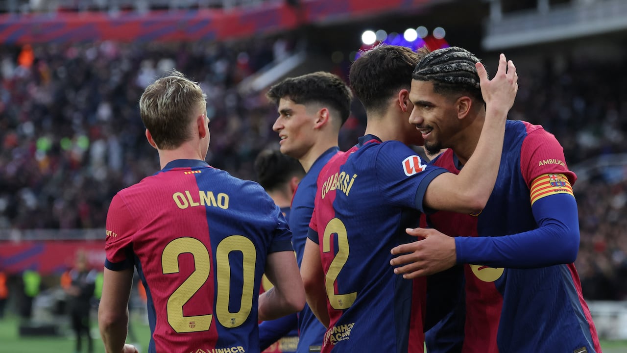 Barcelona es líder la Liga de España tras su victoria del día de hoy.