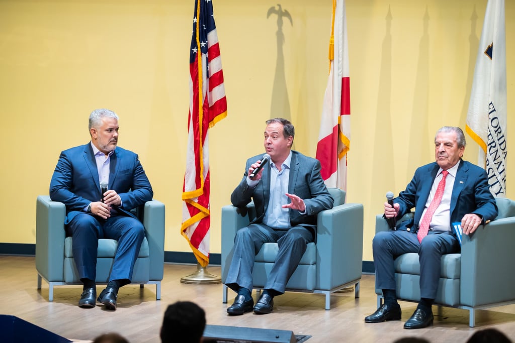 Los expresidentes de Colombia, Iván Duque y de Chile Eduardo Frei hicieron parte de este importante evento