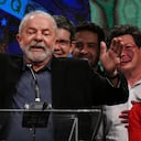 El expresidente Lula da Silva durante su discurso tras ganar las elecciones de su país en primera vuelta.