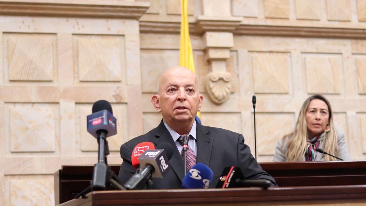 Otty Patiño estuvo en el Congreso hablando de la crisis del Catatumbo.