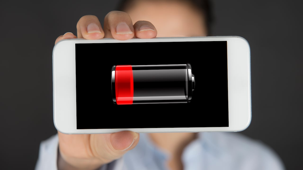 La mayoría de personas concuerdan en que un buen celular debe tener un alto rendimiento de su batería. Getty Images.