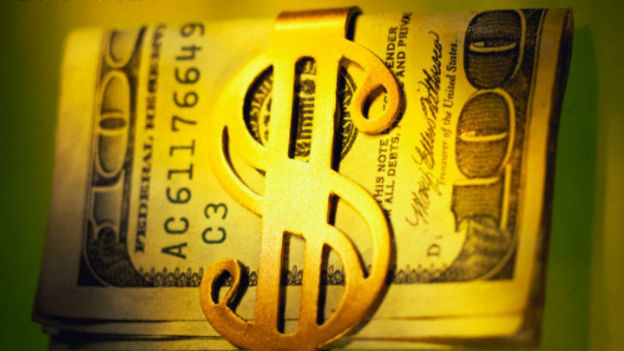 La moneda marcó un precio
máximo de $2.638,75, un mínimo de $2.602,30 y un cierre de $2.630,05.