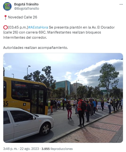 Tuit de Tránsito Bogotá sobre el plantón sobre la calle 26