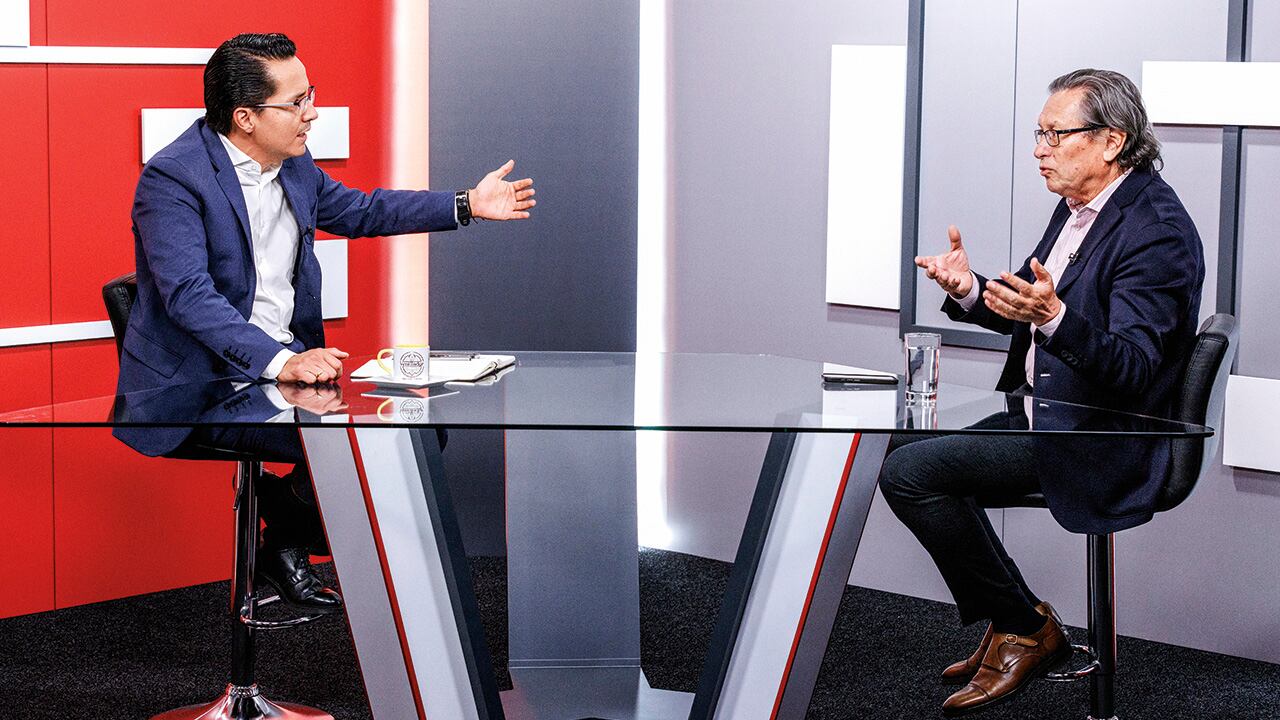 En diálogo con Yesid Lancheros, director de SEMANA, Novoa advirtió que el grupo que sigue en los diálogos no tiene absolutamente ningún vaso comunicante con la Segunda Marquetalia.