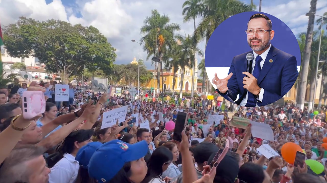 Cientos de simpatizantes se reunieron a las afuera de la Alcaldía de Bucaramanga.