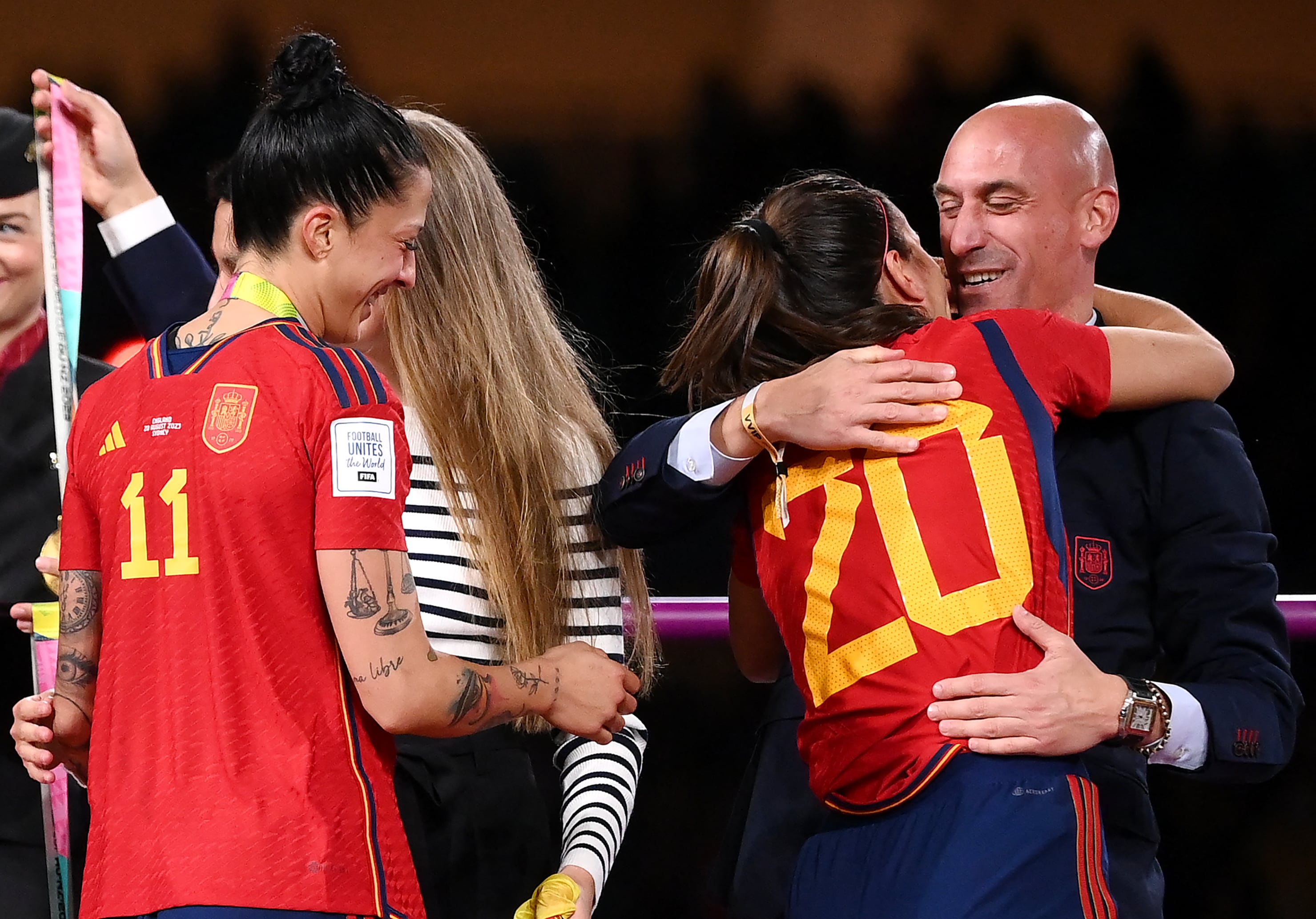 Luis Rubiales, presidente de la RFEF, durante la celebración de España campeona del mundo