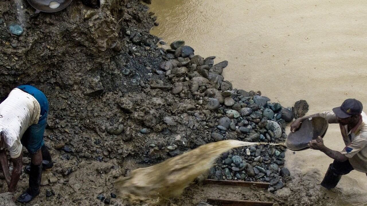 Los pequeños mineros mostraron su descontento ante la reforma que pretende hacer el gobierno del presidente Petro