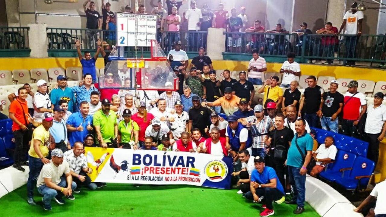 Gremio de galleros se preparan para protestar este lunes en Bogotá.