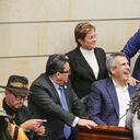 Entre almuerzos y reuniones, el Gobierno logró cambiar el rumbo de la reforma pensional. El ministro del interior, Luis Fernando Velasco, echó mano de toda su artillería para convencer a las bancadas políticas que antes le daban la espalda al proyecto.