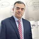 Olmedo López dice que espera ser escuchado en la Fiscalía y en la Corte para entregar las pruebas. En hojas en blanco anotó palabras clave del escándalo.