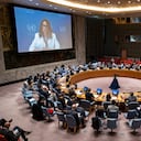 Los miembros del Consejo de Seguridad participan durante una sesión para discutir la situación de los envíos de granos desde Ucrania en la sede de las Naciones Unidas, el lunes 31 de octubre de 2022. (AP Photo/Craig Ruttle)