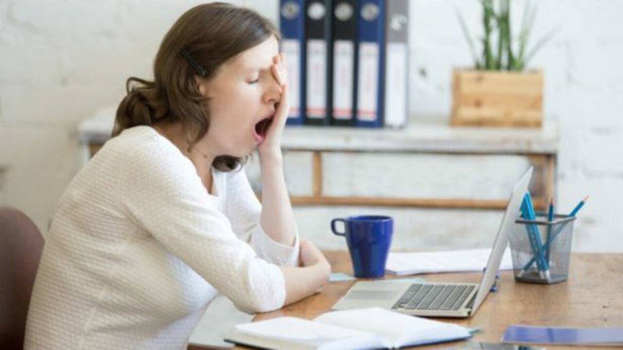 Algunas señales de problemas con la TH pueden ser estreñimiento o diarrea, cambio de peso sin explicación, cabello y uñas quebradizas, problemas de fecundación.