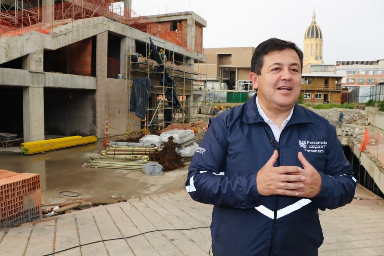 El personero de Bogotá, Andrés Castro Franco, anunció mesas técnicas con los alcaldes locales para revisar las estrategias que reviertan la baja ejecución presupuestal