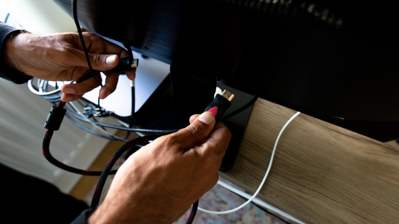 Este cable permite que exista una experiencia auditiva más inmersiva, libre de los cables adicionales que antes eran necesarios.