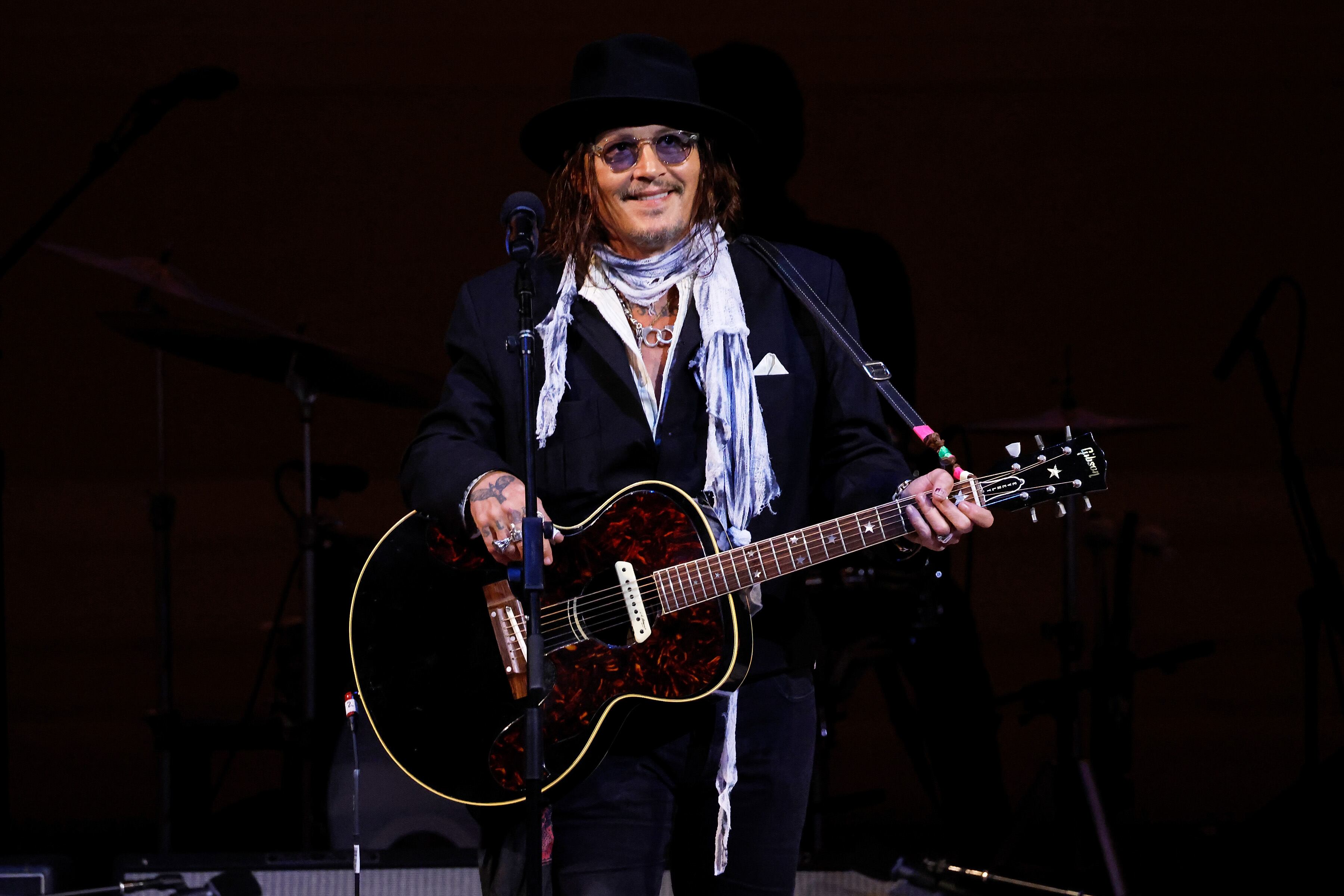 Además de su faceta como actor, Depp ha explorado el mundo de la dirección y producción