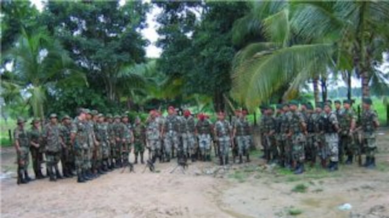 Combatientes de Miguel Mejía Múnera. Foto encontrada en su computador personal