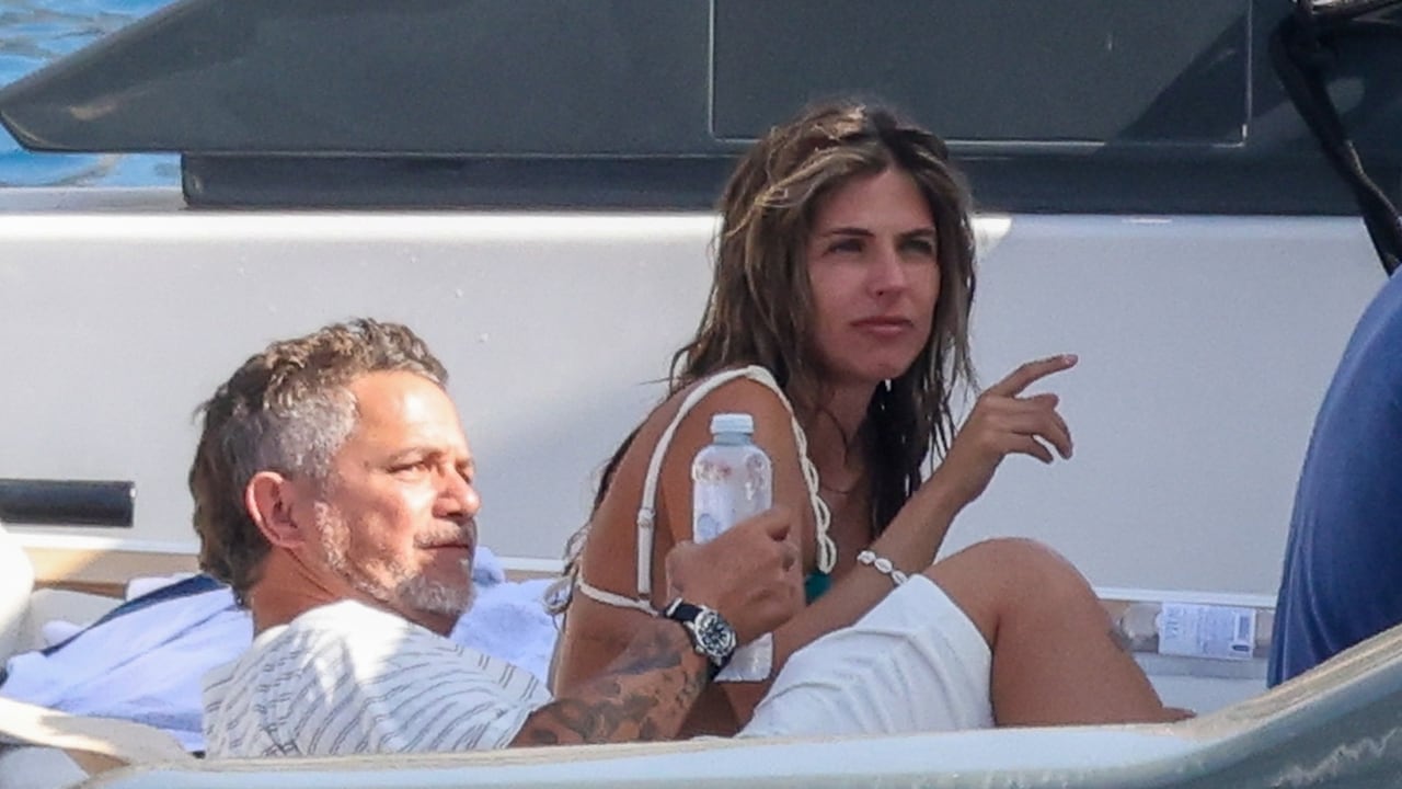 Alejandro Sanz y Stephanie Cayo durante sus vacaciones en Palma