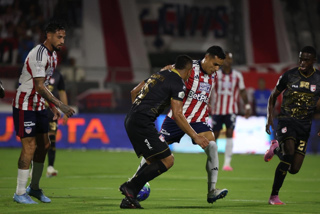 Junior vs. Santa Fe en el Estadio Romelio Martínez de Barranquilla
