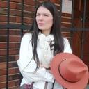 Daniela Alzate tiene aproximadamente 31 años..