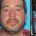 El sujeto fue identificado como Robert Card, con 40 años de edad.