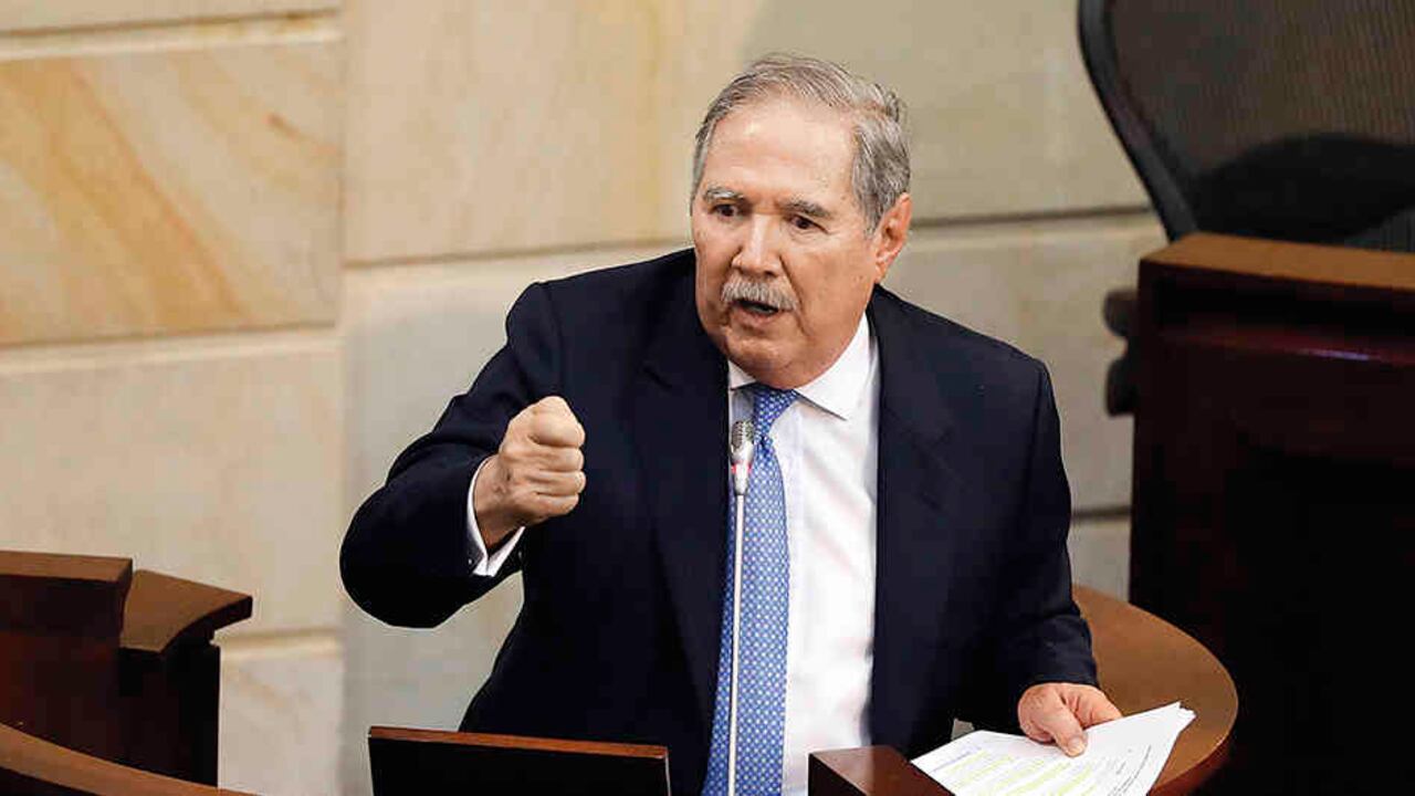 La coalición de partidos que lo tumbó está envalentonada y quiere notificarle al presidente que sin el Congreso no va a poder gobernar.