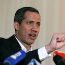 El líder de la oposición venezolana Juan Guaidó ofrece una conferencia de prensa en La Jolla Ballroom el 27 de abril de 2023 en Coral Gables, Florida.