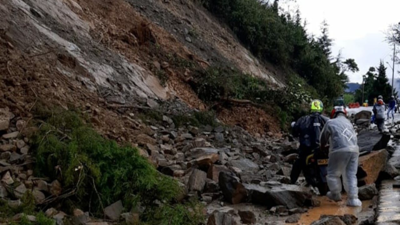 Las lluvias volvieron a generar estragos este lunes en Medellín.