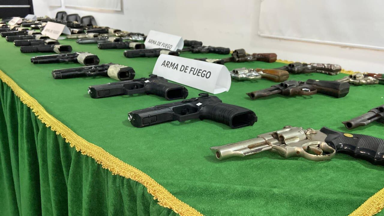 Armas decomisadas por la Policía.