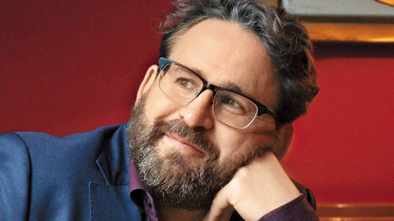 Eilenberger nació en Friburgo en 1972. Además de ser filósofo ha practicado el periodismo.