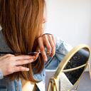 Cambiar de look puede rejuvenecer el rostro.