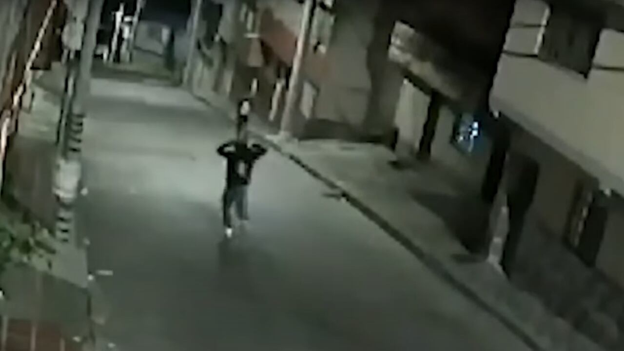 Las autoridades ya se encuentran trabajando para identificar al agresor.