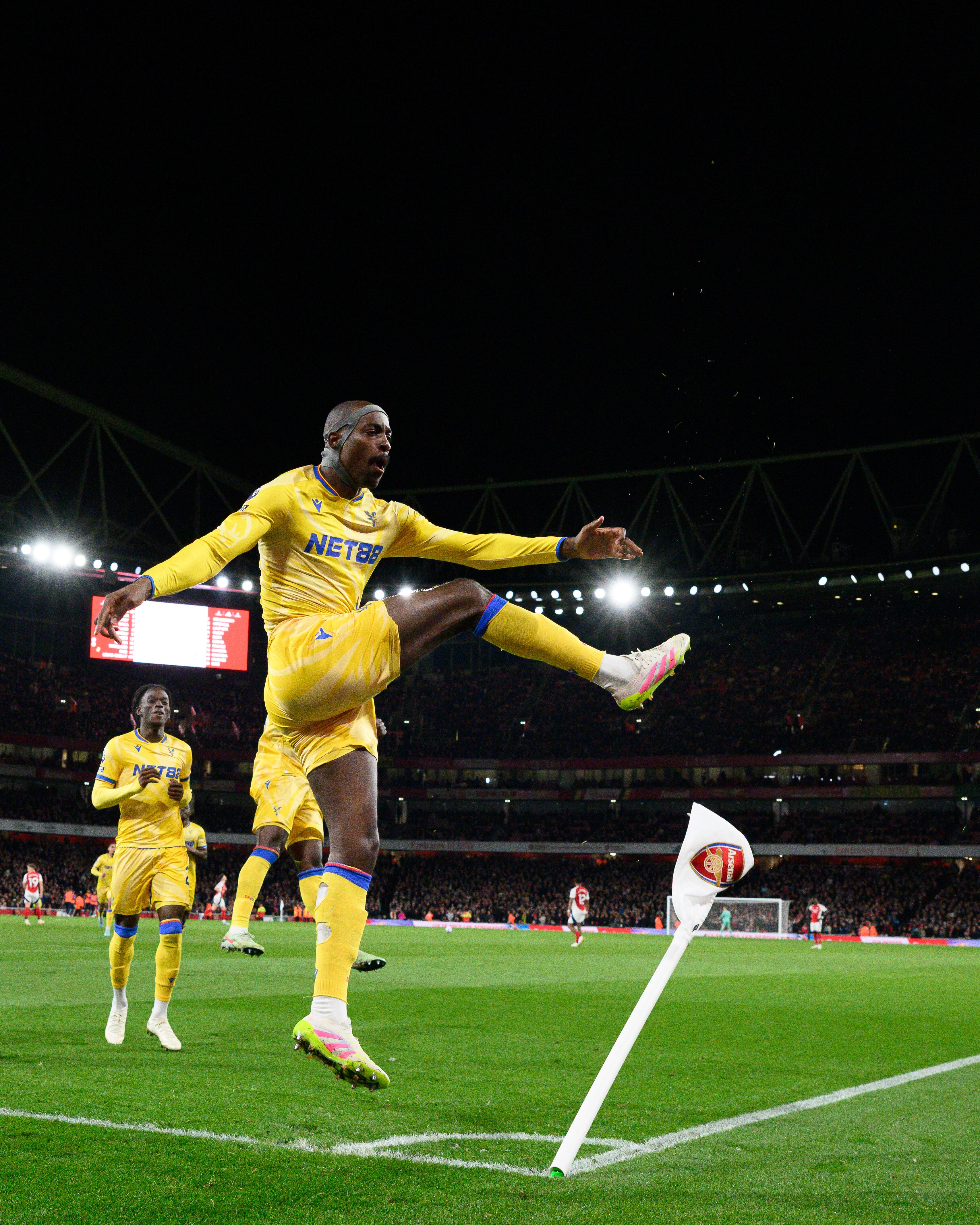 Jean-Philippe Mateta le propinó golpe bajo al Arsenal en Emirates