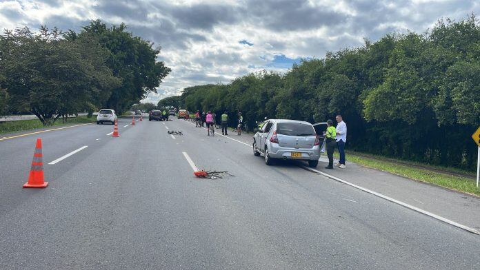 Resultaron tres ciclistas lesionados, de los cuales hay algunos que presentaron incluso fracturas