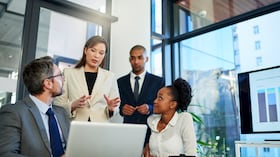 Los ejecutivos deben fortalecer habilidades específicas para los entornos cambiantes de hoy: agilidad de aprendizaje e inteligencia emocional son algunas de ellas.