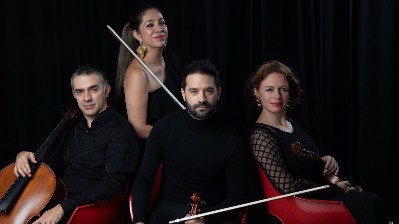 La agrupación está conformada por los maestros: Santiago Medina, violín, Liz Ángela García, violín, Sandra Arango, viola, Diego García, cello.