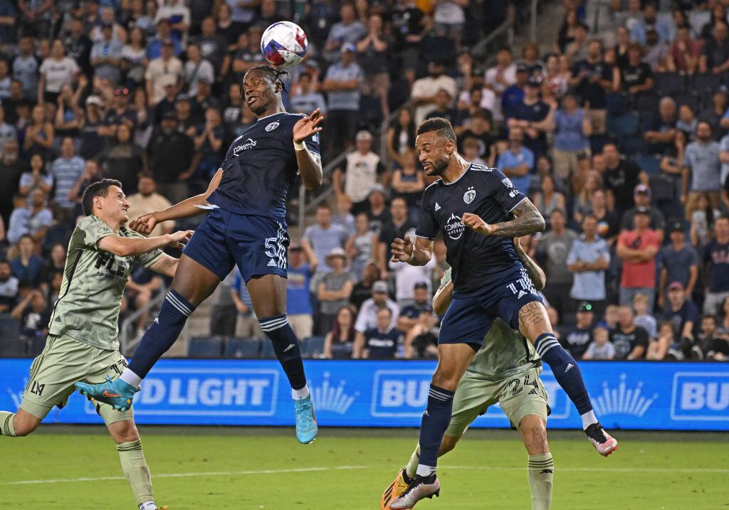 El defensor sumó otro gol en Estados Unidos