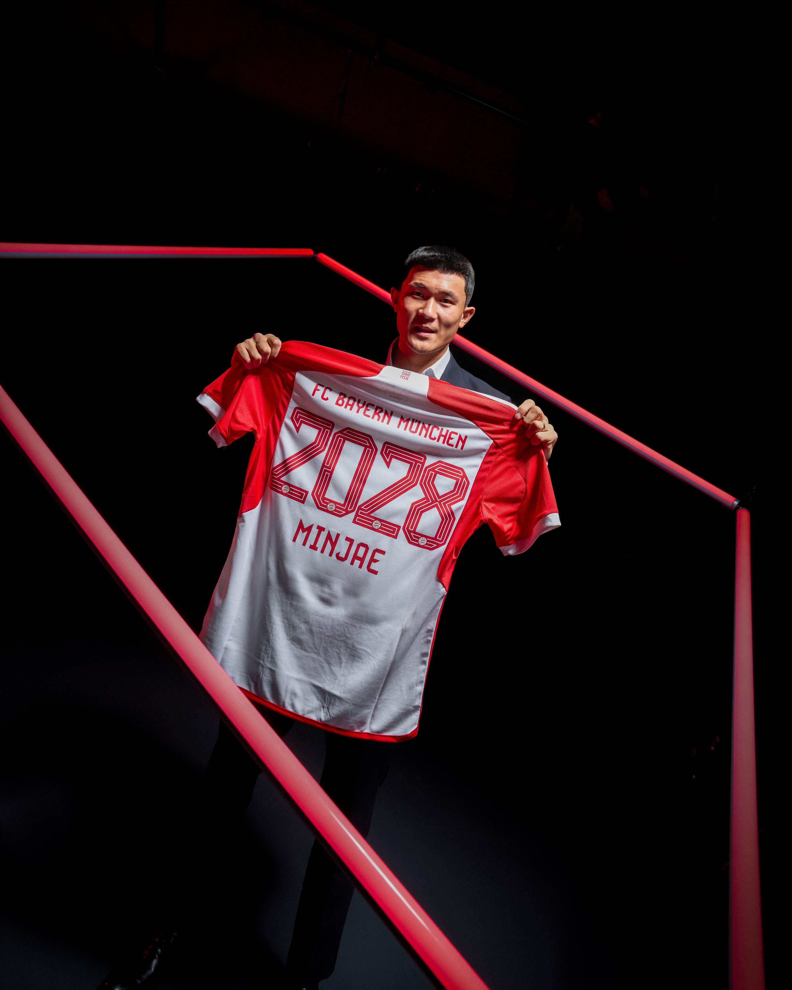 Kim Min-jae viene de jugar en el Napoli.