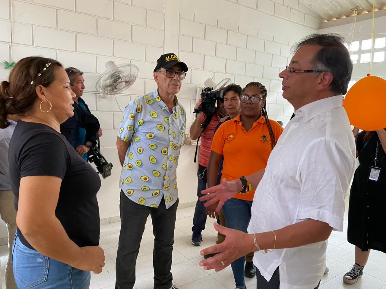 Gustavo Petro y William Dau en el lanzamiento de 'Cambia mi Casa'.