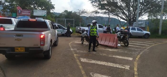 Se espera que alrededor de 90.000 automotores circulen este puente festivo por las vías del departamento.