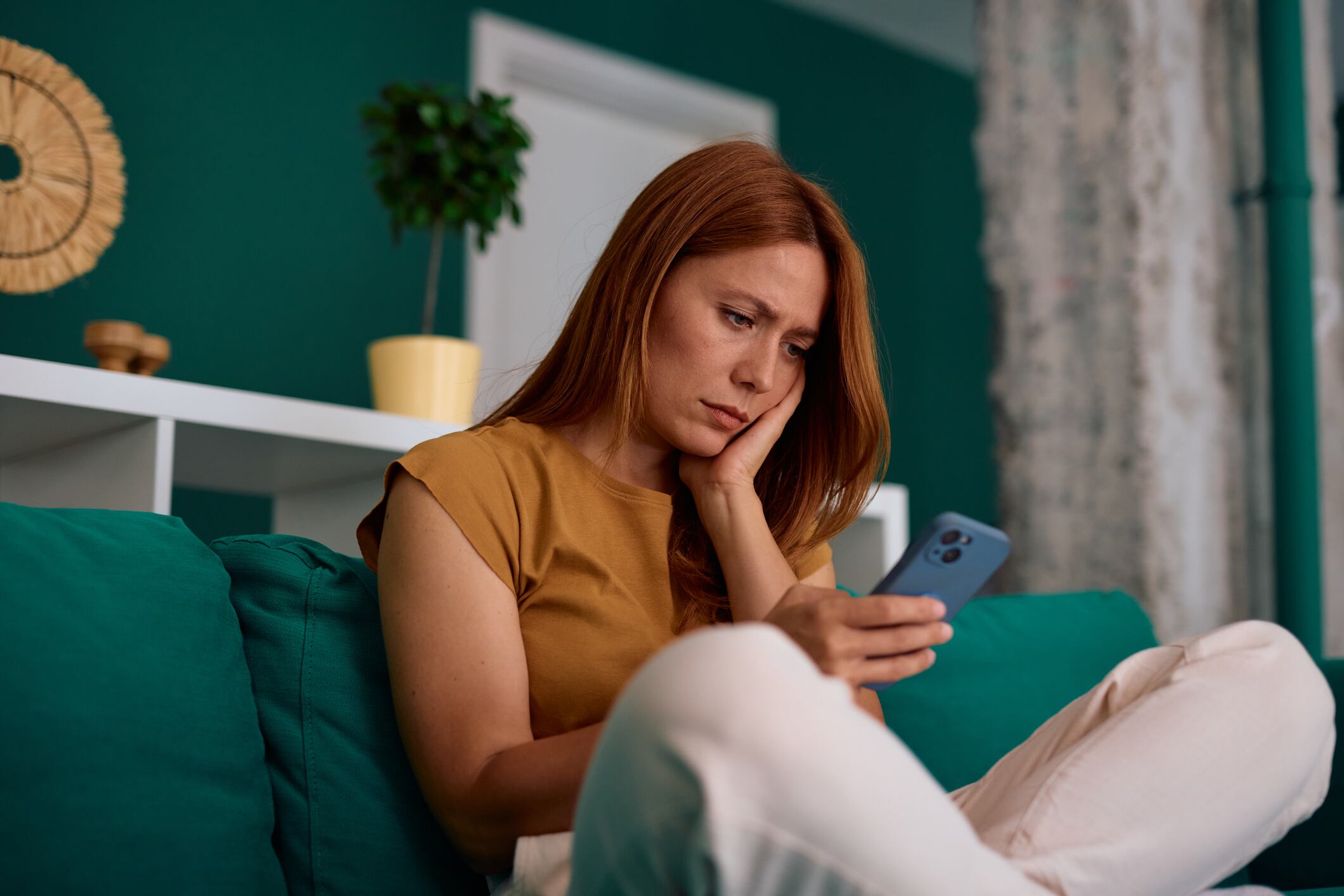 Esta realidad ha provocado que contestar una llamada desconocida se convierta en un acto de desconfianza más que de cortesía.