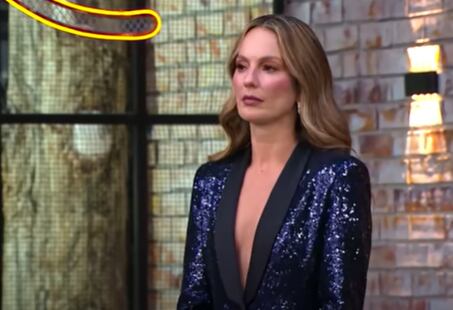 Claudia Bahamón se mostró seria y molesta, tras la falta grave de Alejandro Estrada en la competencia.