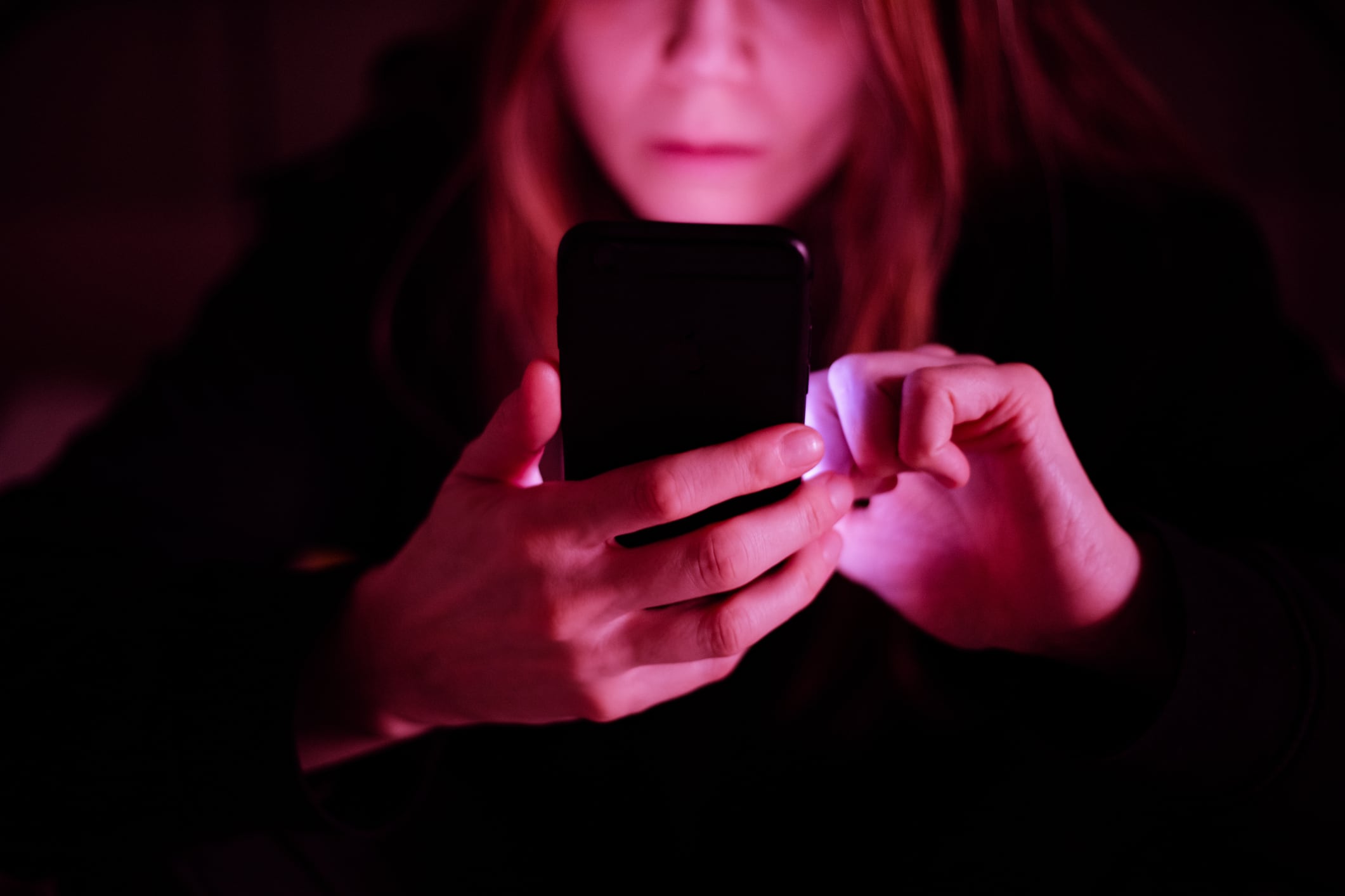 Entre el 30 % y el 45 % de los hombres consultados utiliza IA para explicar qué tipo de relación busca.