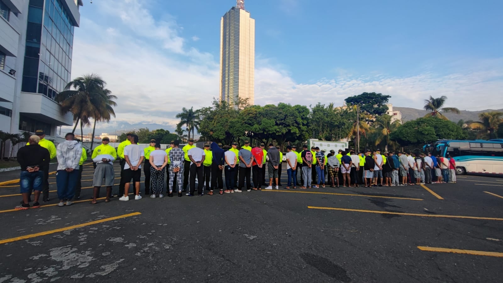 Cayeron cuatro peligrosas estructuras criminales dinamizadoras de homicidios, hurtos y tráfico de estupefacientes en Cali.