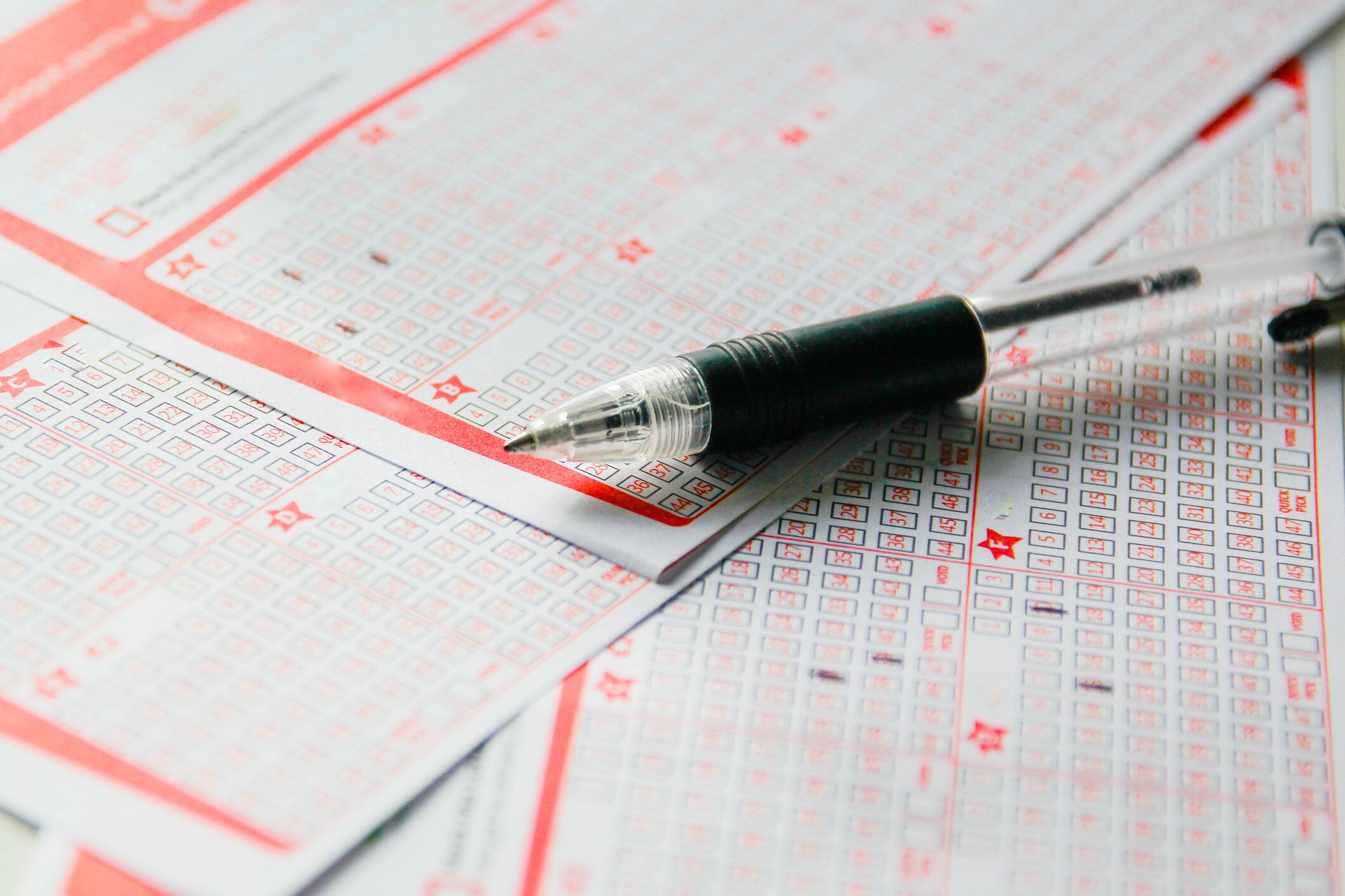 La inteligencia artificial sugiere un día de la semana, que podrían aumentar las posibilidades de éxito en juegos de azar.