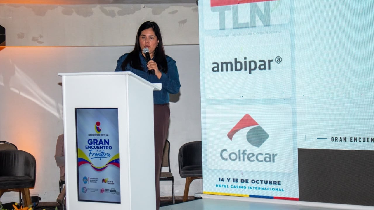 La viceministra de Comercio Exterior, Sandra Carvajal, explicó que el plan del Ministerio de Comercio con Venezuela tiene tres ejes estratégicos.