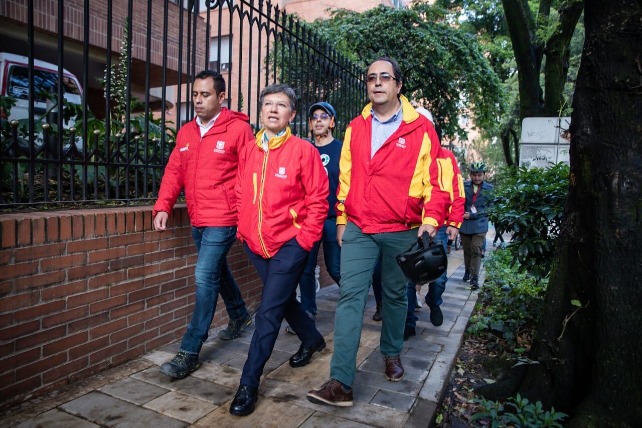 Alcaldesa Claudia López y el director del IDU, Diego Sánchez